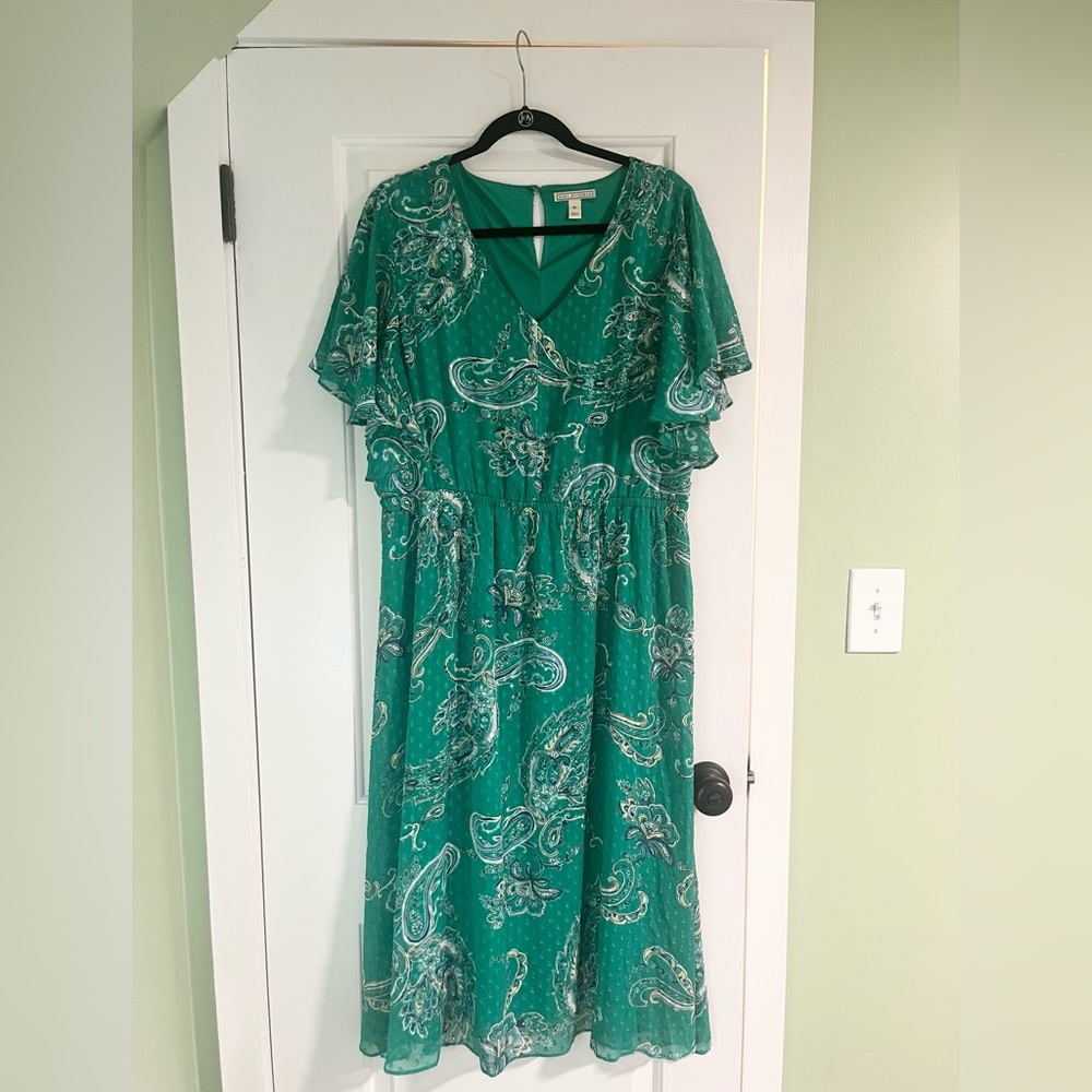 Dana Buchman short-sleeved paisley dress, size XL